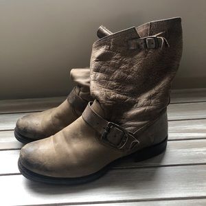 Frye Veronica Short Boot